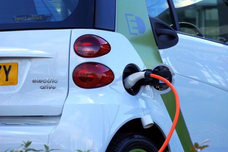 technology-car-automobile-driving-transportation-environment-604185-pxhere.com